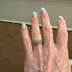 Pandora Silver and Gold Vintage-Inspired Ring